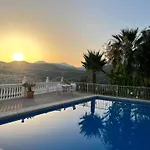 Danesa Villa Estepona