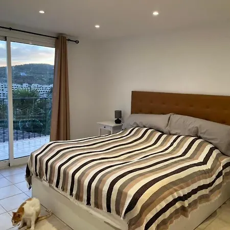 Danesa * Estepona